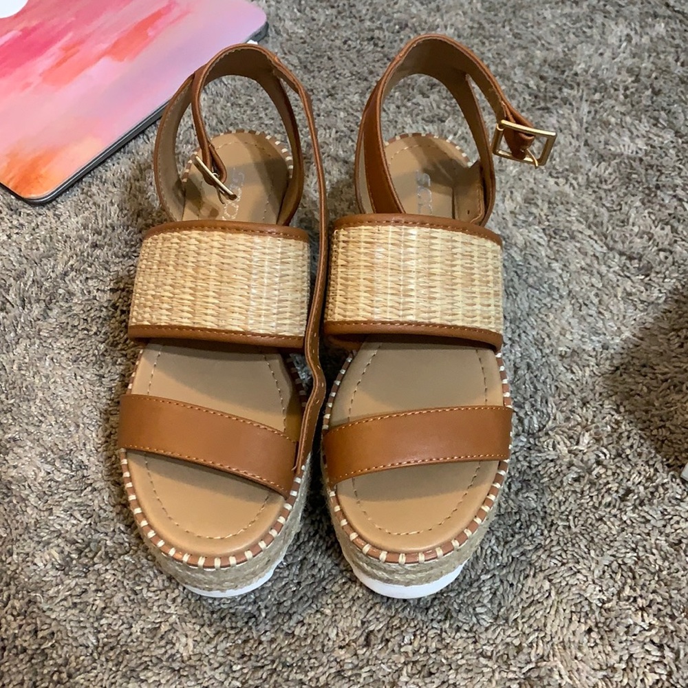 Pink lily platform shoes